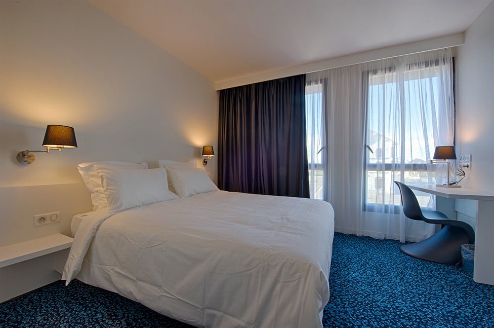 Nex Hotel Tarbes Exterior foto